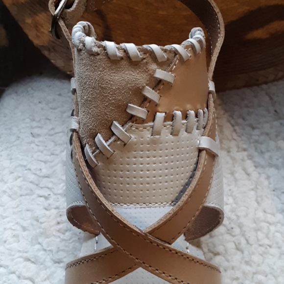 NEW DIBA.True sandles - Picture 3 of 8